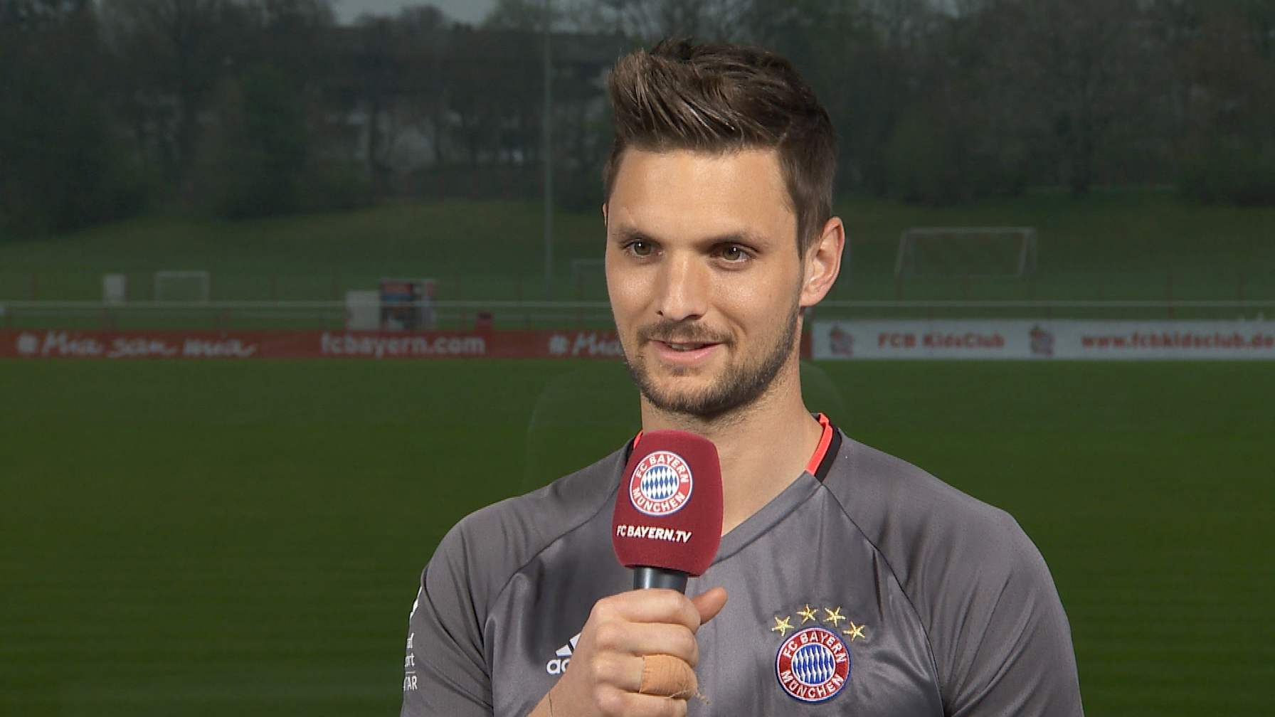 fcbayerntvnews_030417