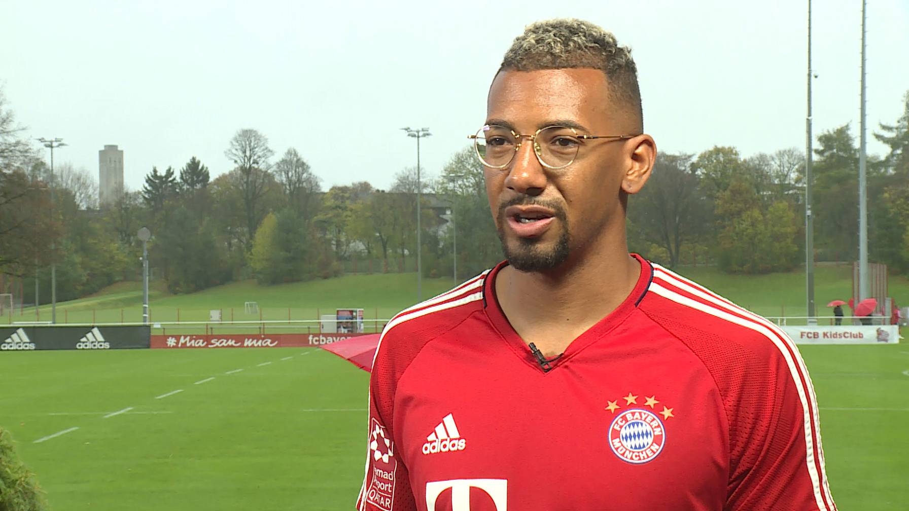 fcbayerntvnews_271017