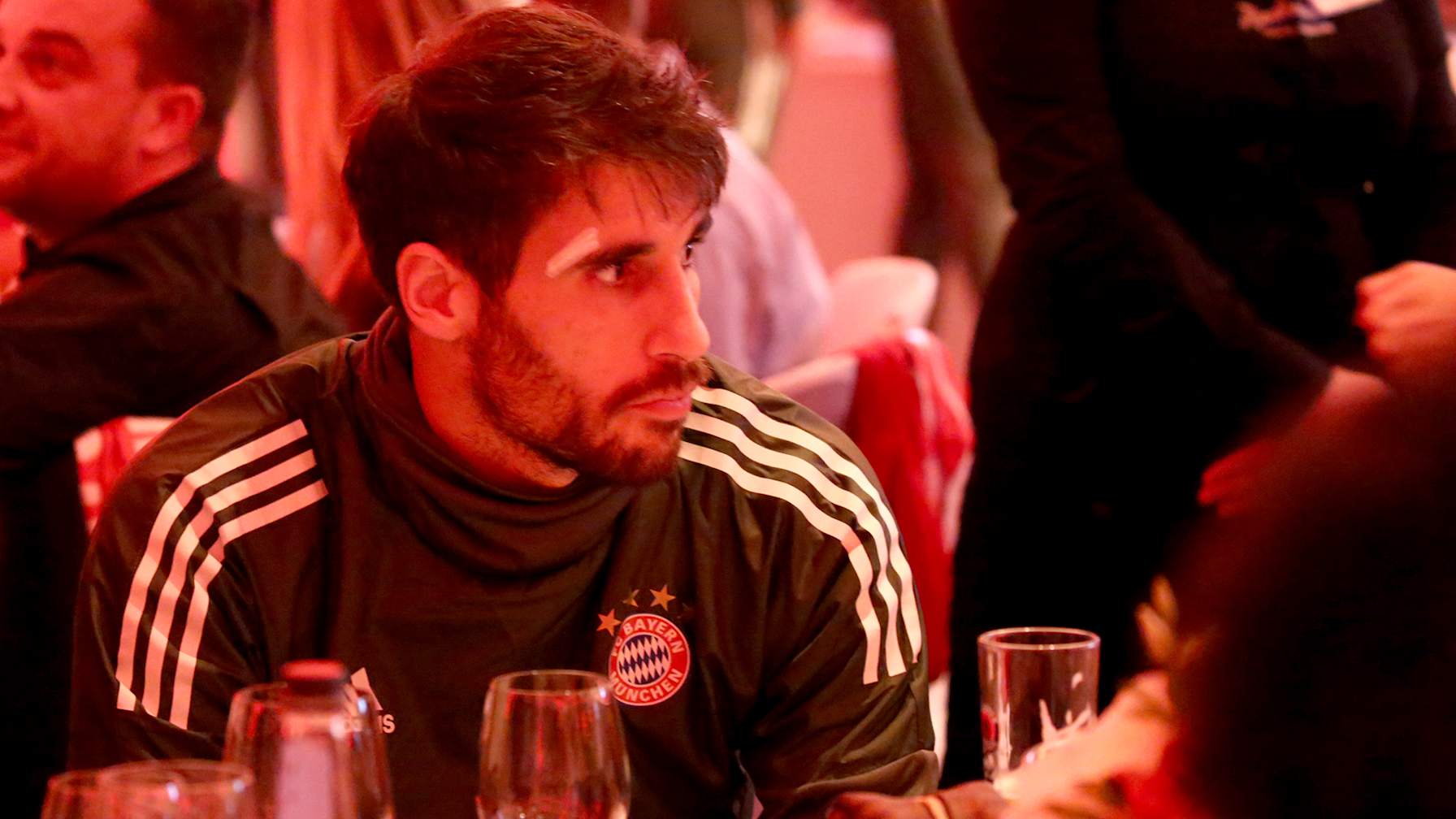 fcbayerntvnews_171101