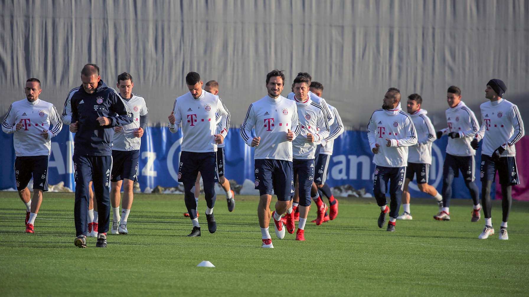 fcbayerntvnews_260118