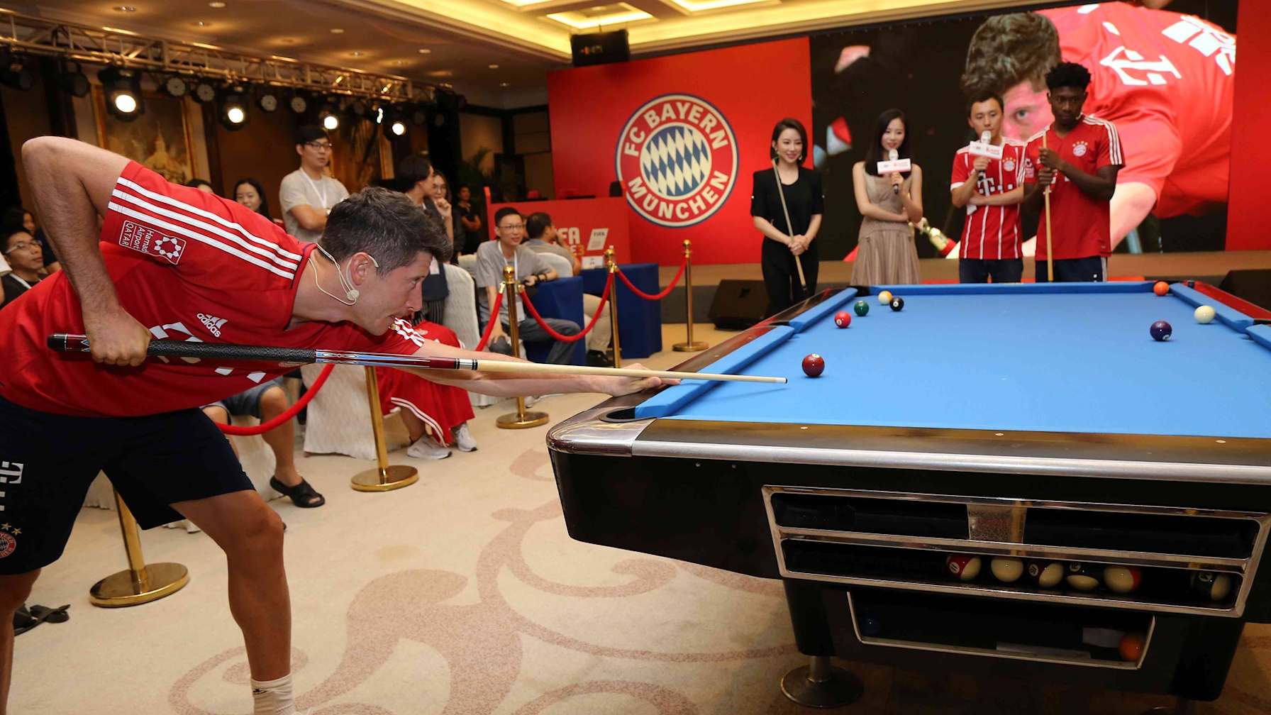 fcbayerntvnews_220717