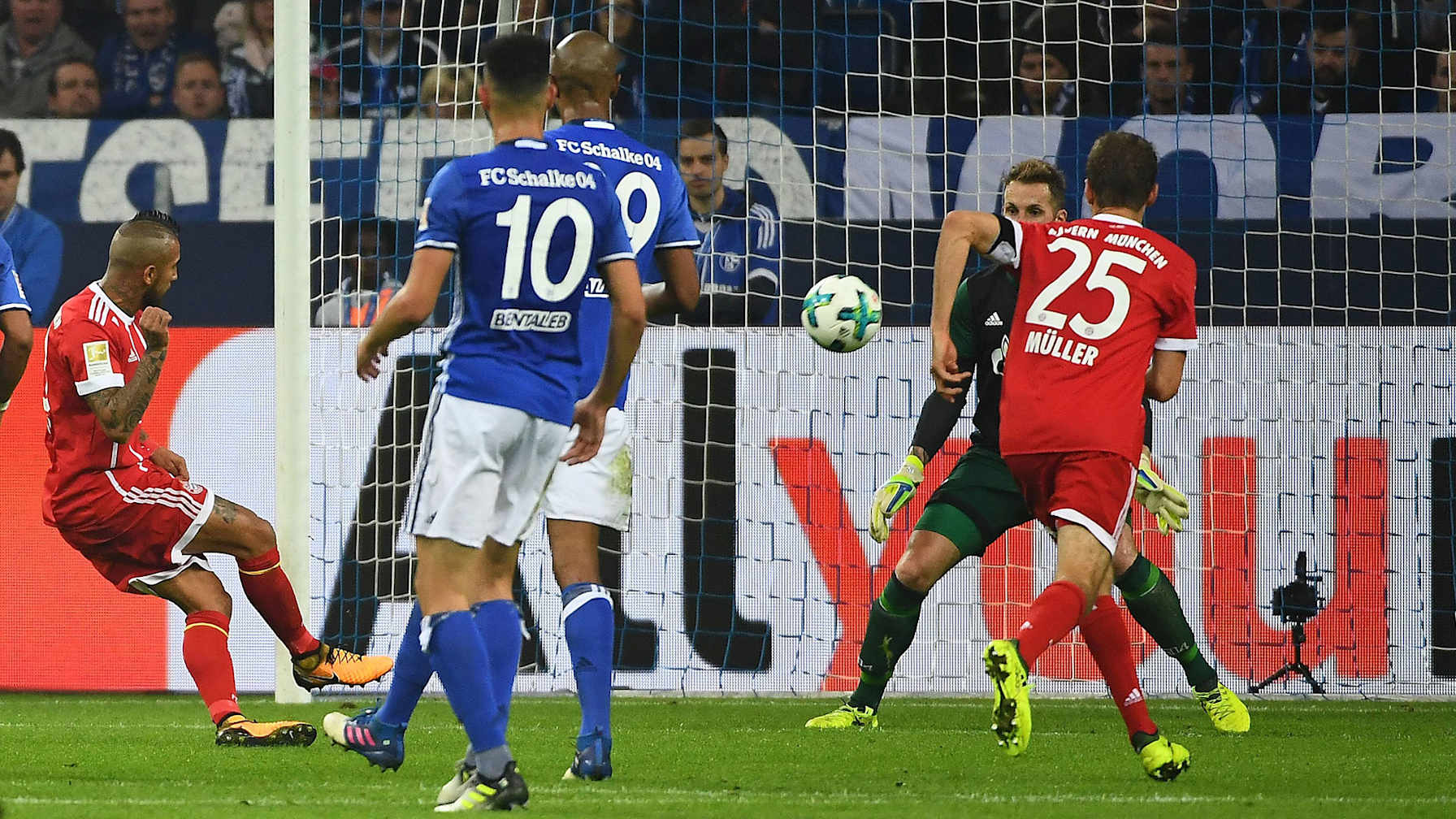 18_schalke_ima_190817