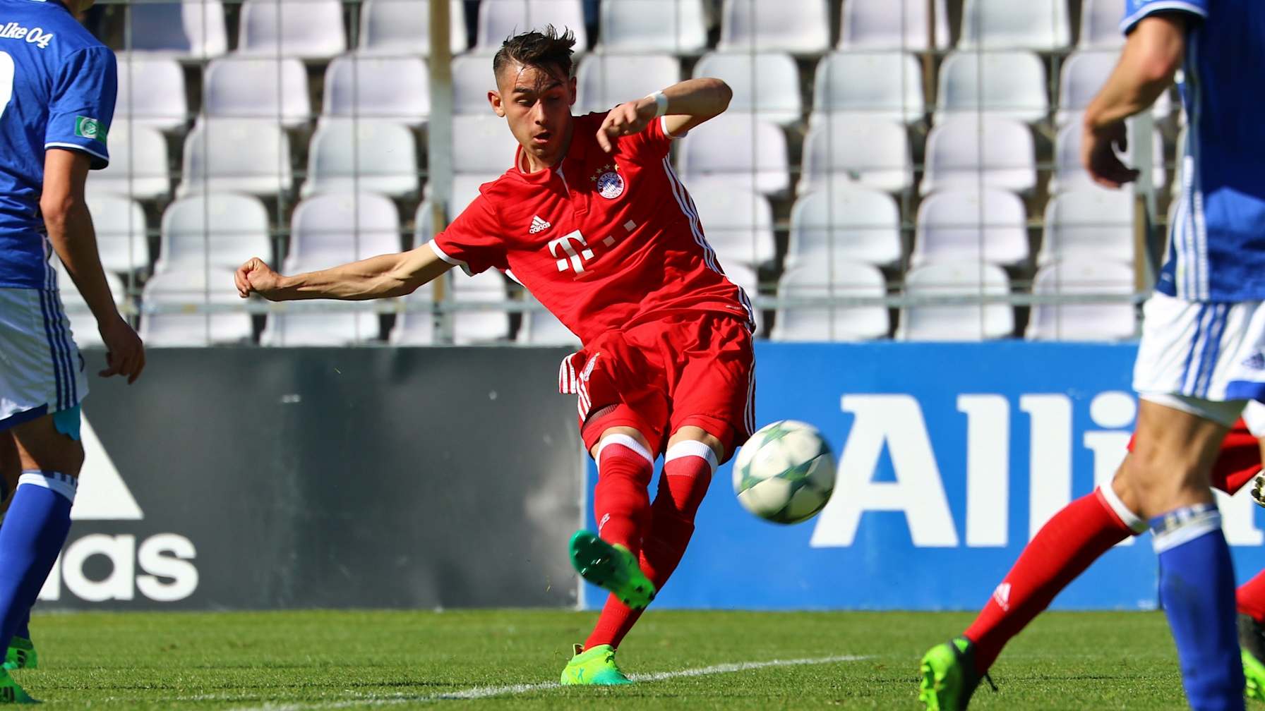 u19fcbs04_10_fcb_100517