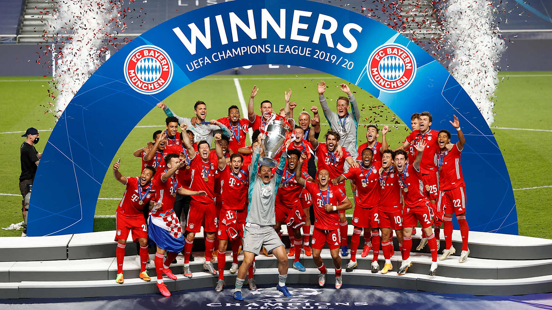 200823_trophylift_get
