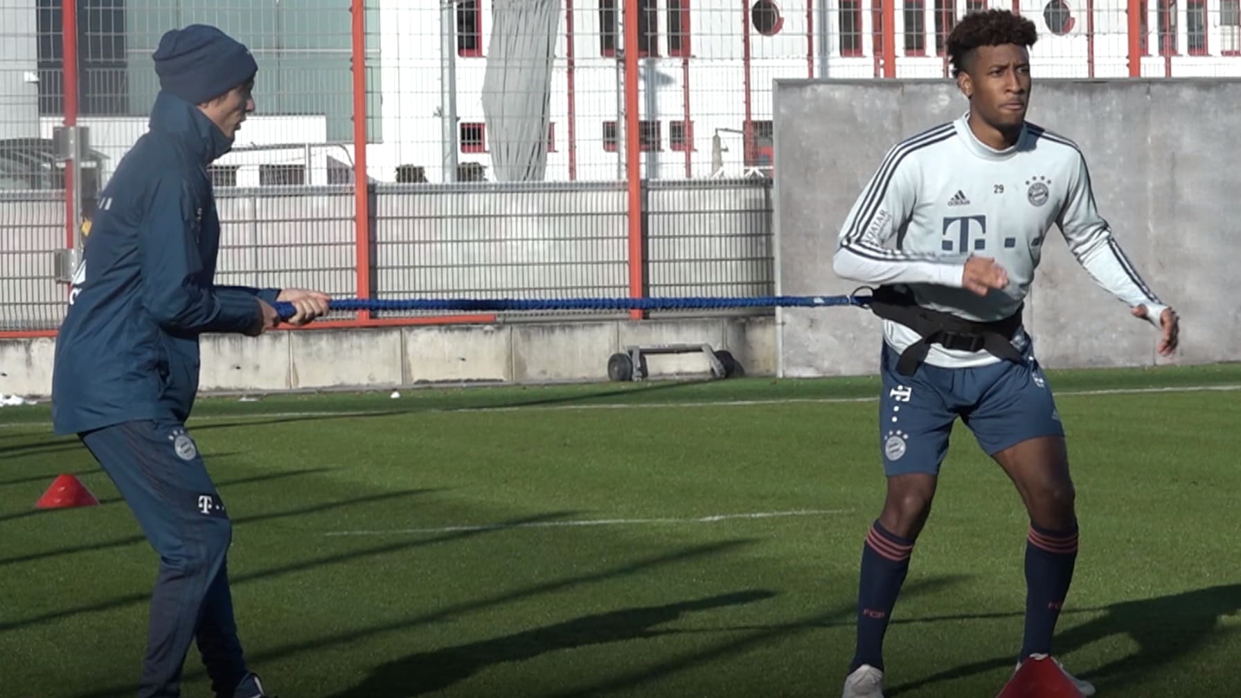 200127_coman_hernandez
