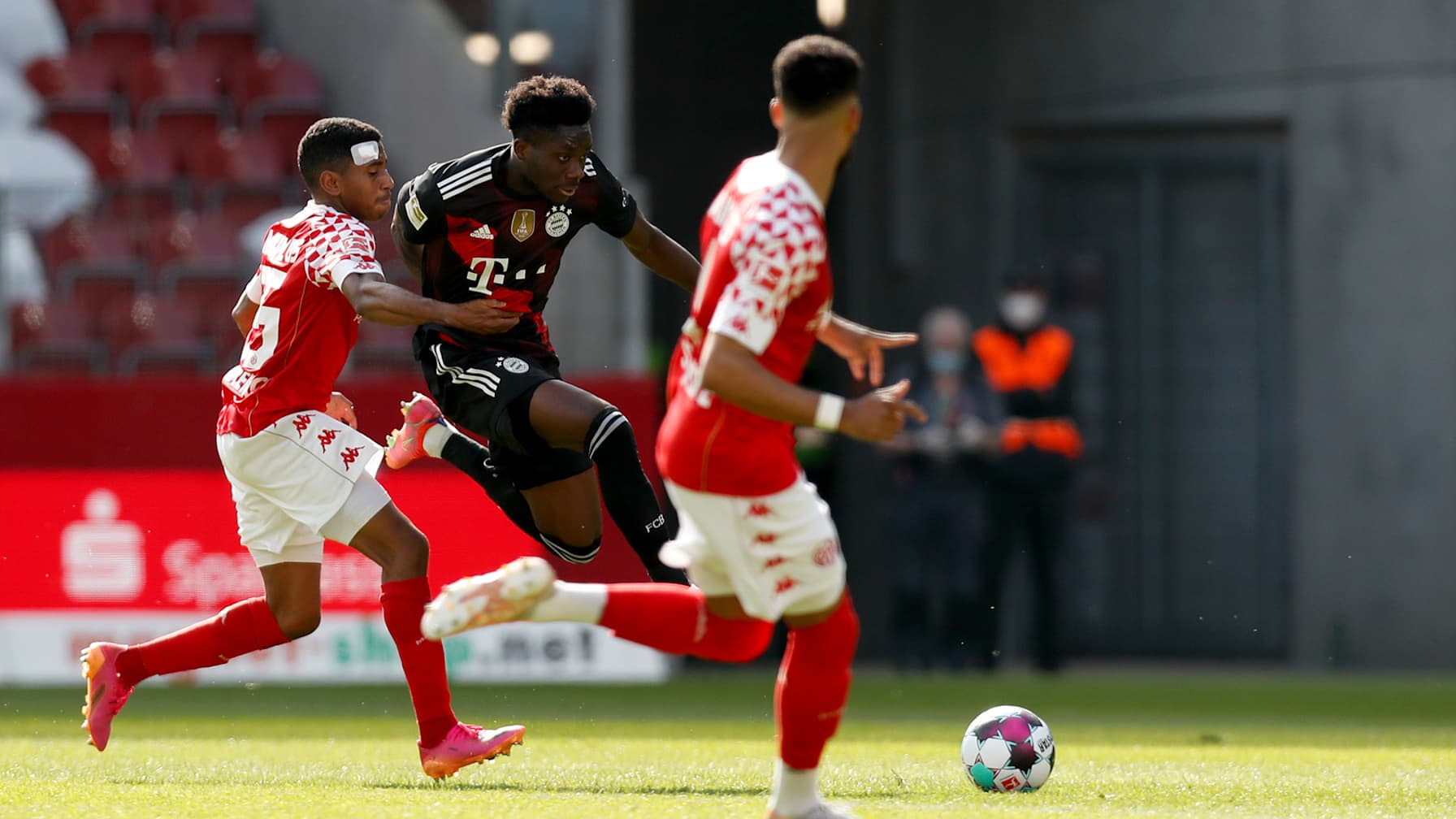 17_Mainz-FCB_210424_DON