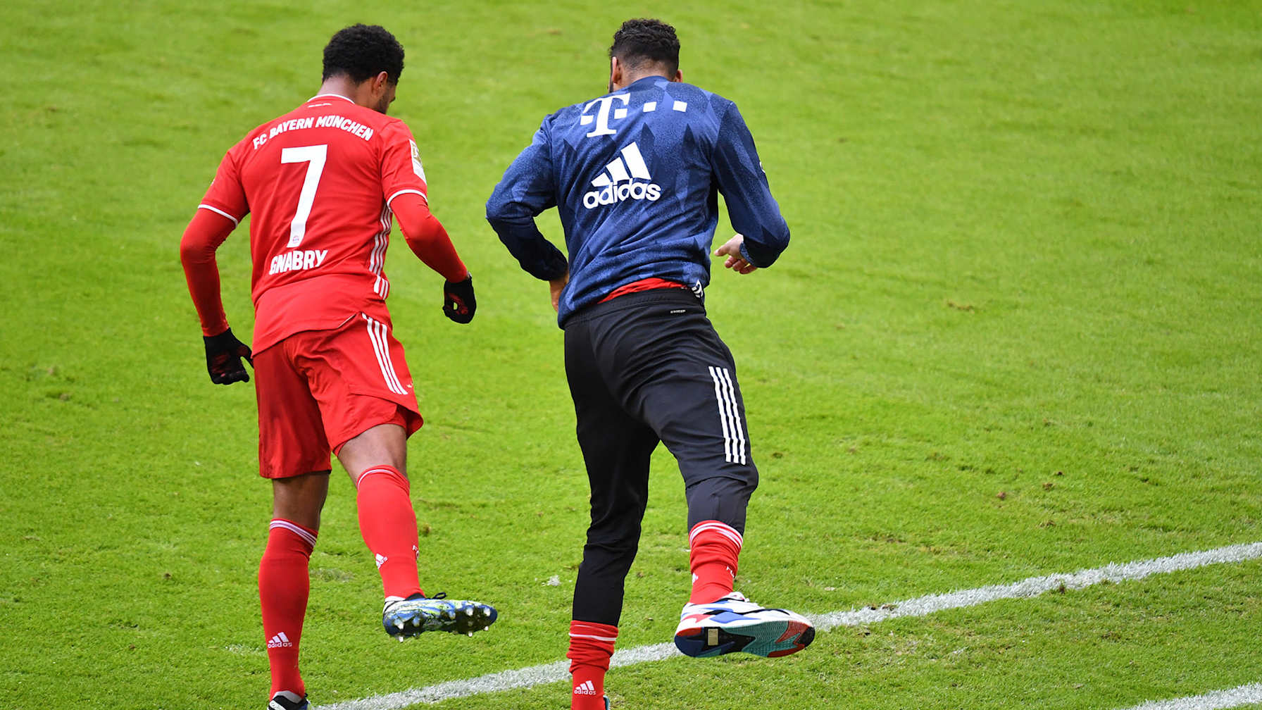 210320_Gnabry_Choupo-Moting_FCBVfB_IMA