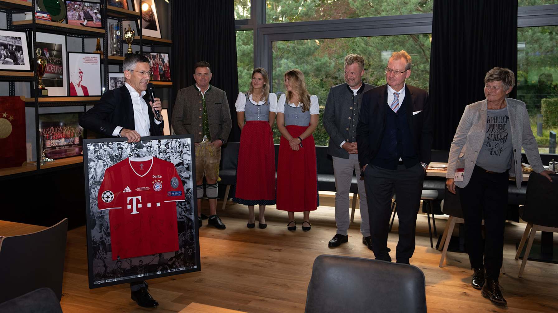 06_Clubheim_141021_DON