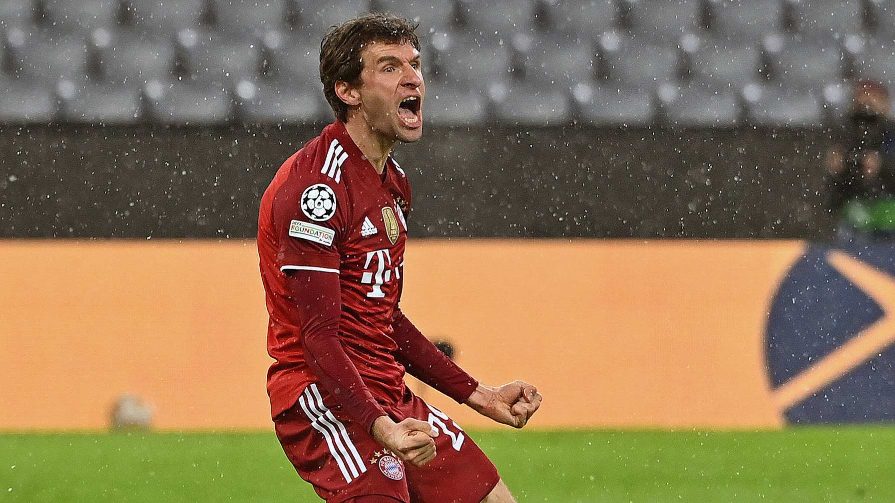 23_FCBFCB_081221_IMA