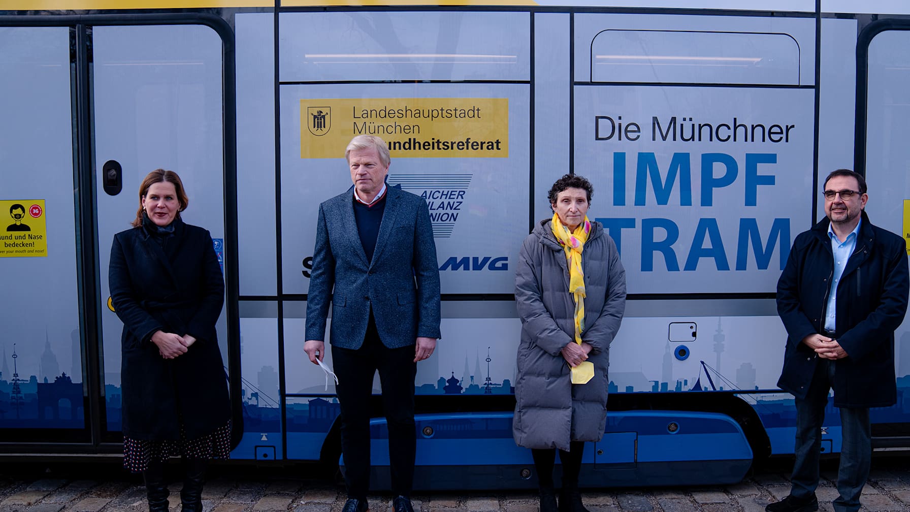 05_220214_Impftram_DON