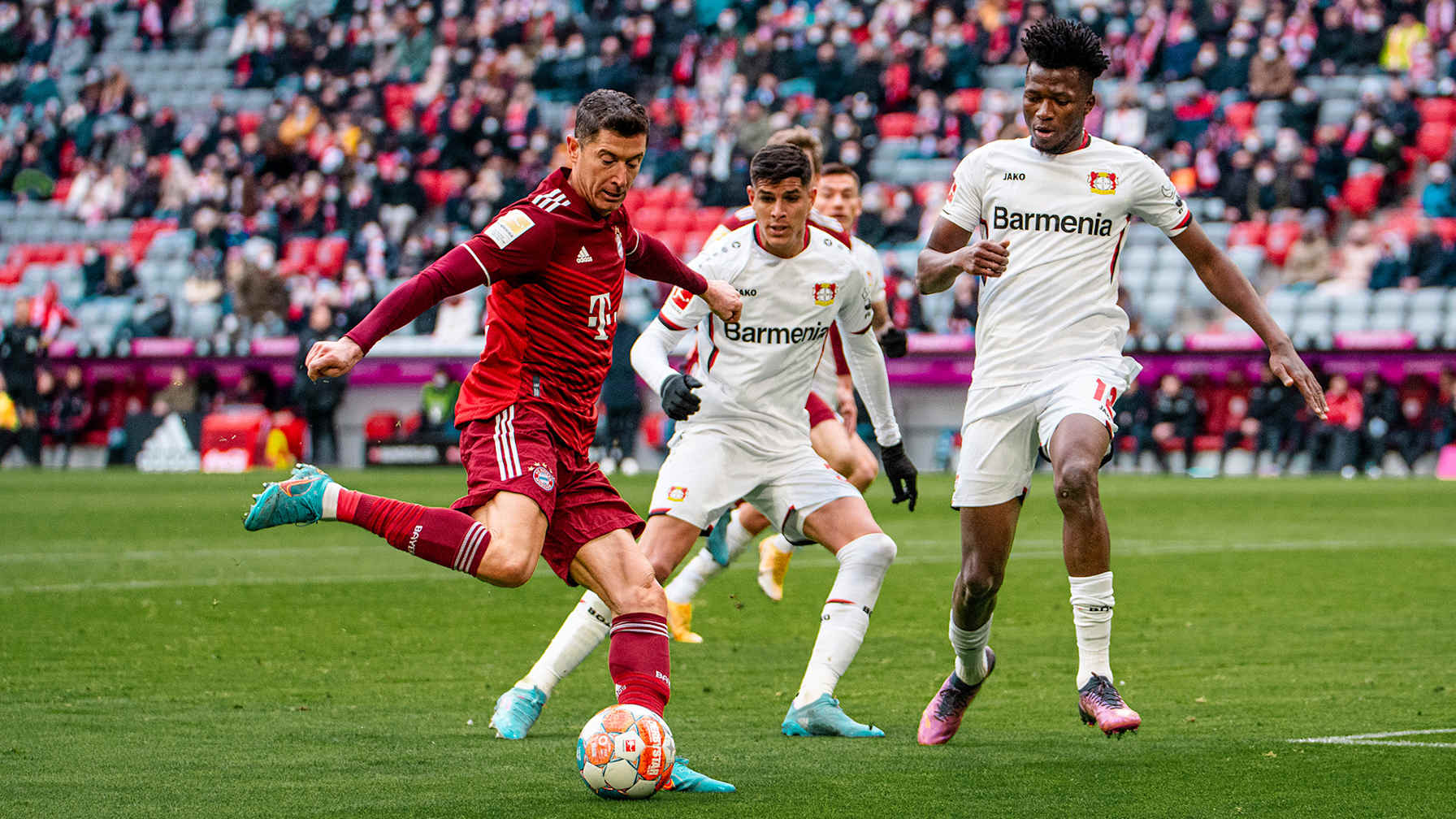 11_FCB-B04_220305_DON