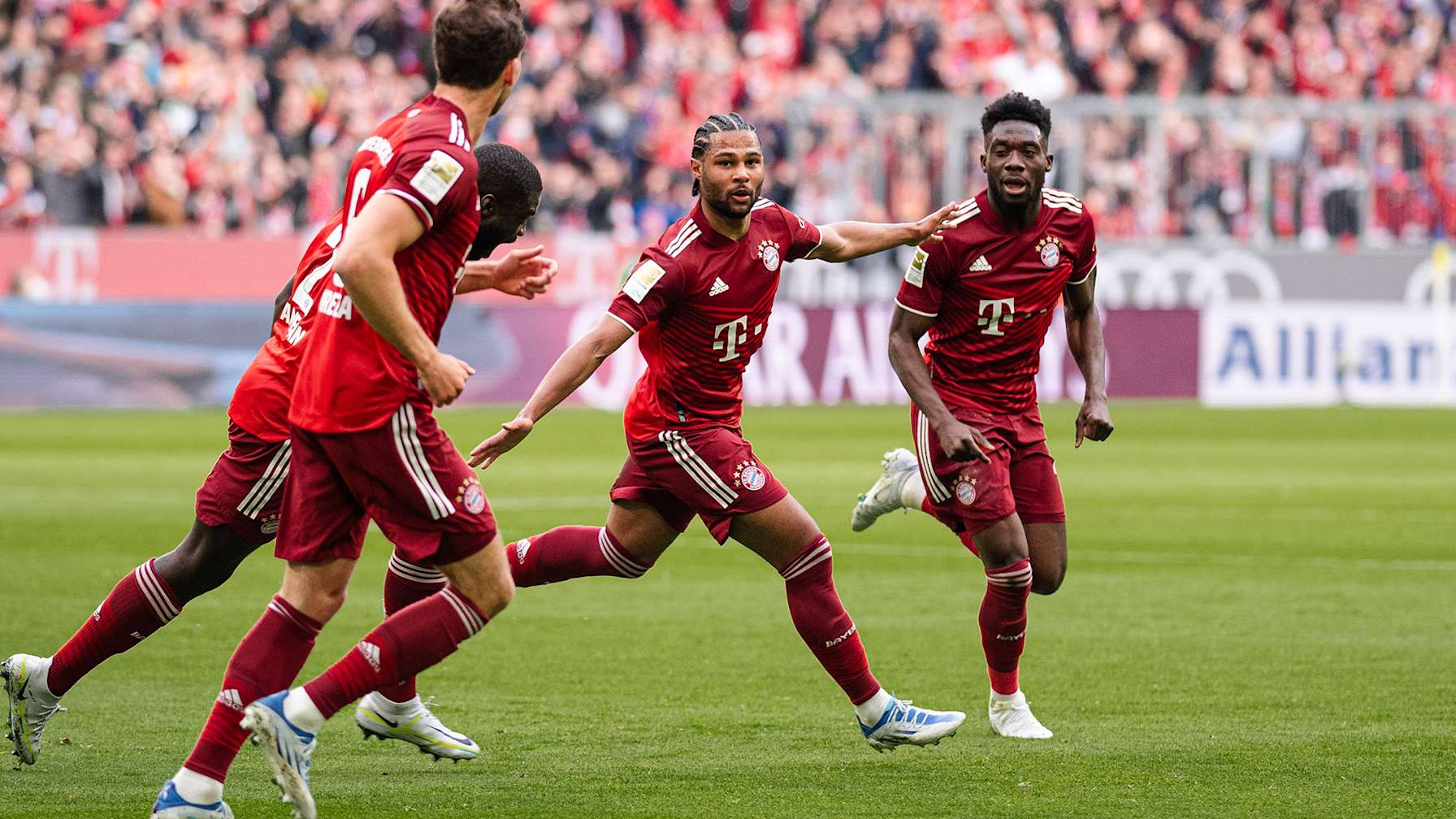 220423_Gnabry_Jubel_DON