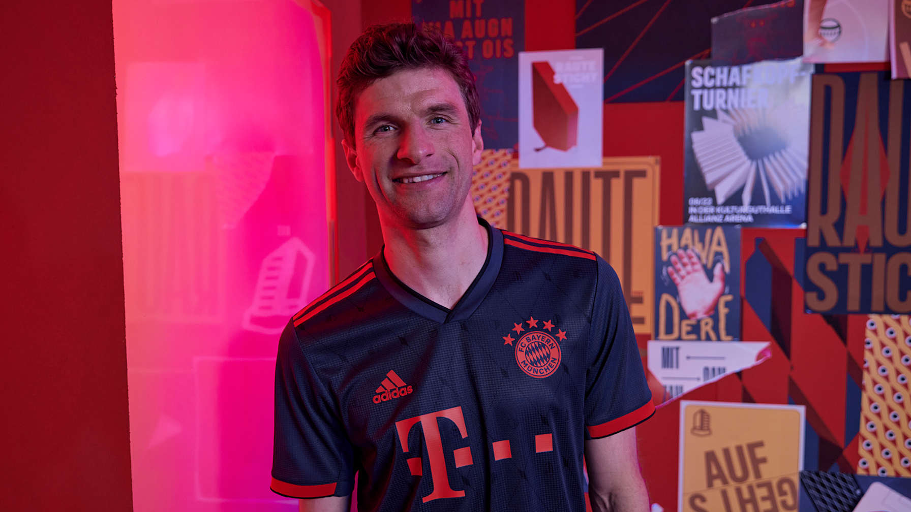 04-champions-league-trikot-fc-bayern-2022-23