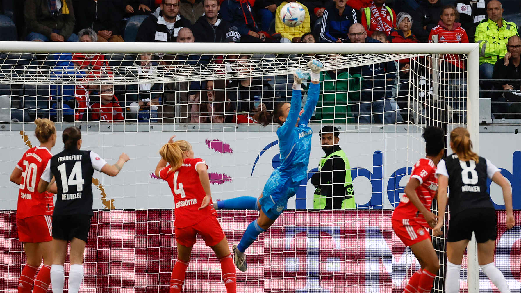Maria Luisa Grohs FC Bayern Frauen Torhüterin