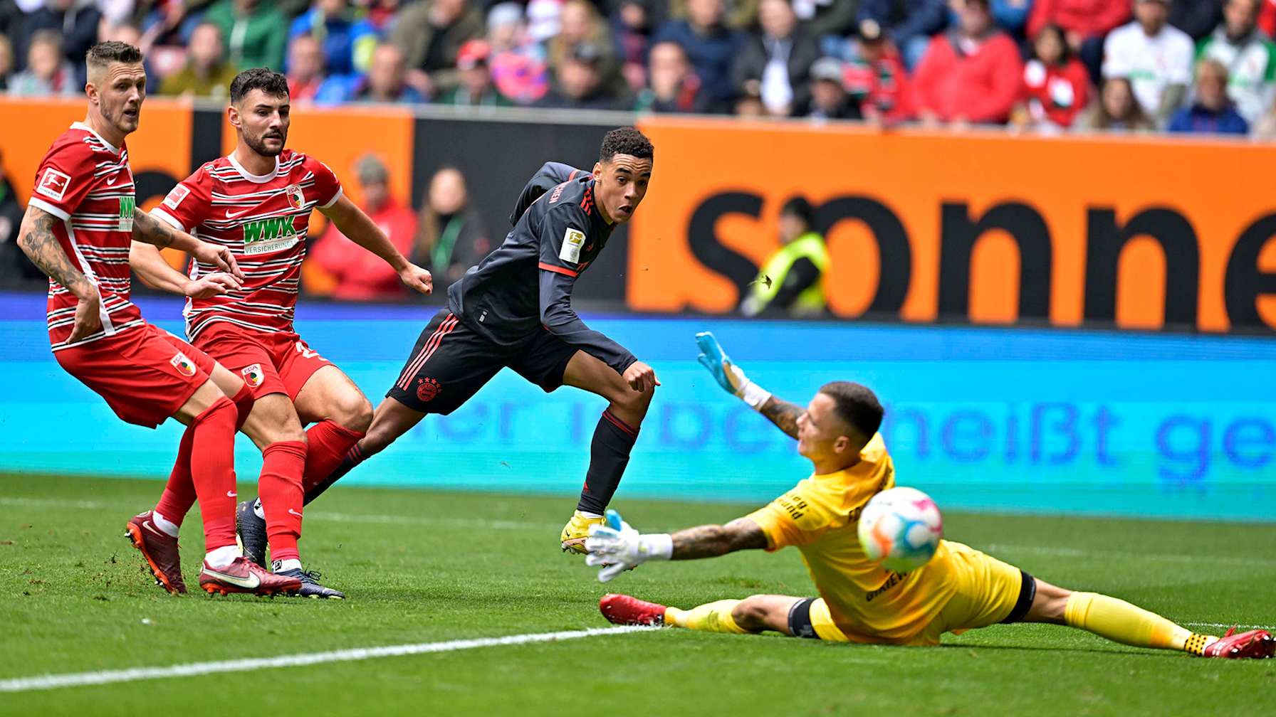 Musiala FC Bayern FC Augsburg