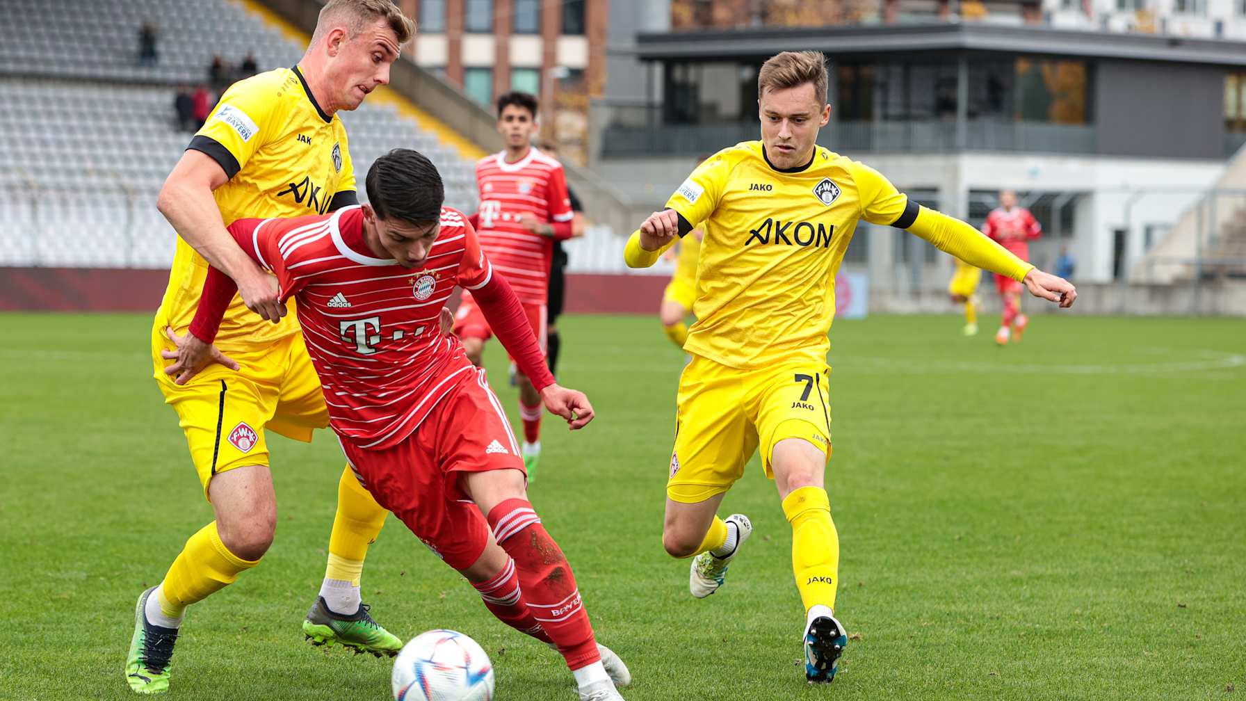 Die FC Bayern Amateure empfingen am 16. Spieltag der Regionalliga Bayern die Würzburger Kickers.