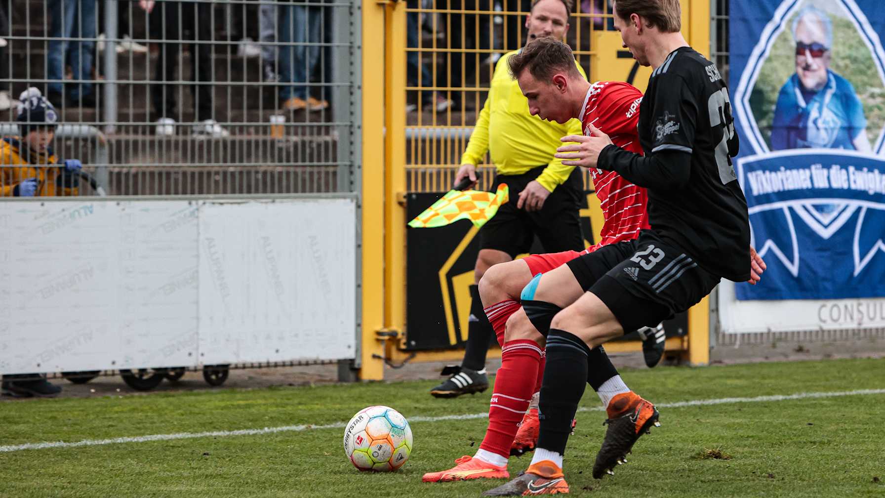 Die FC Bayern Amateure reisten am 24. Spieltag der Regionalliga Bayern nach Aubstadt - die besten Szenen im Video.