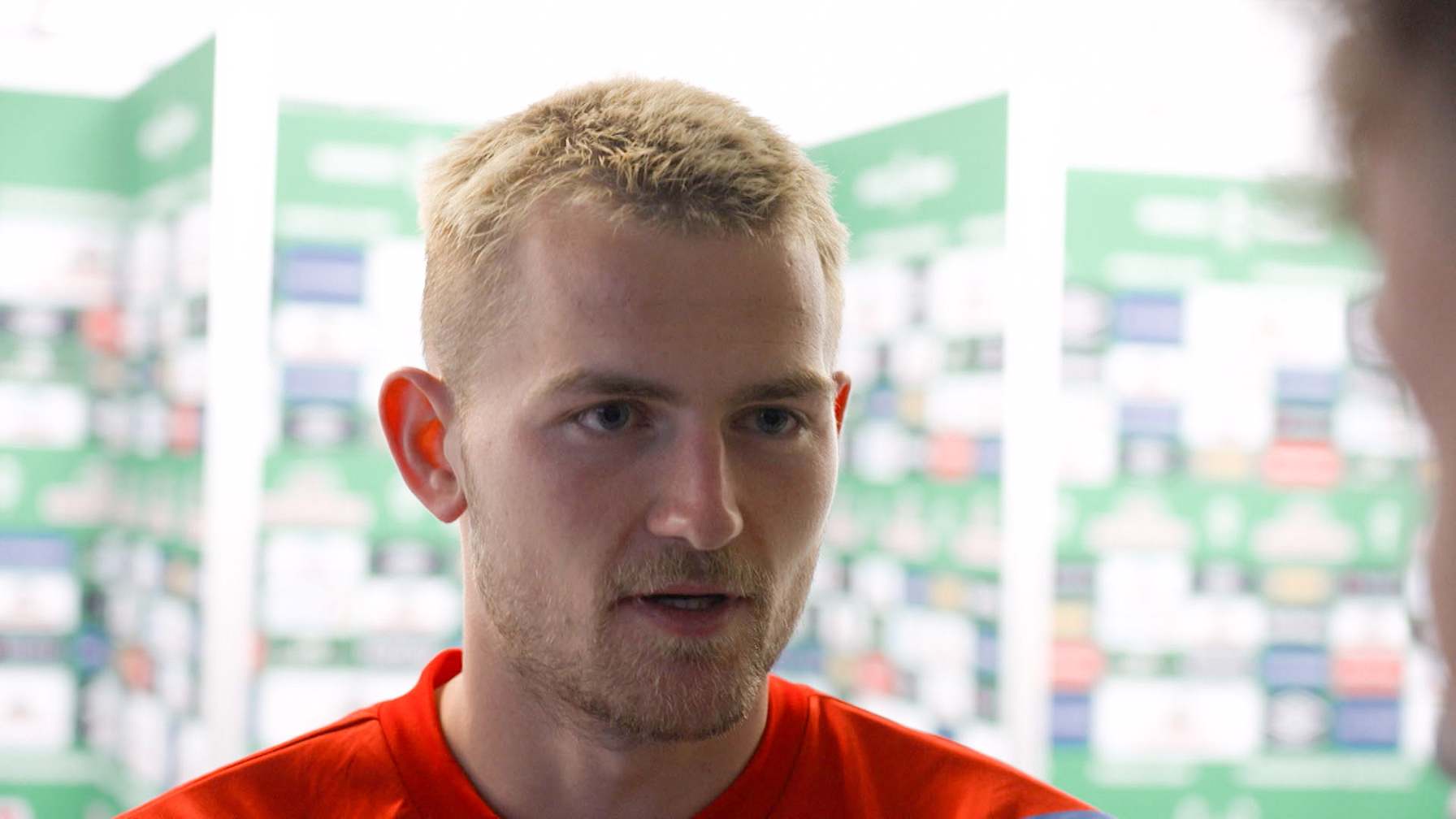 230506-interviews-deligt-svwfcb
