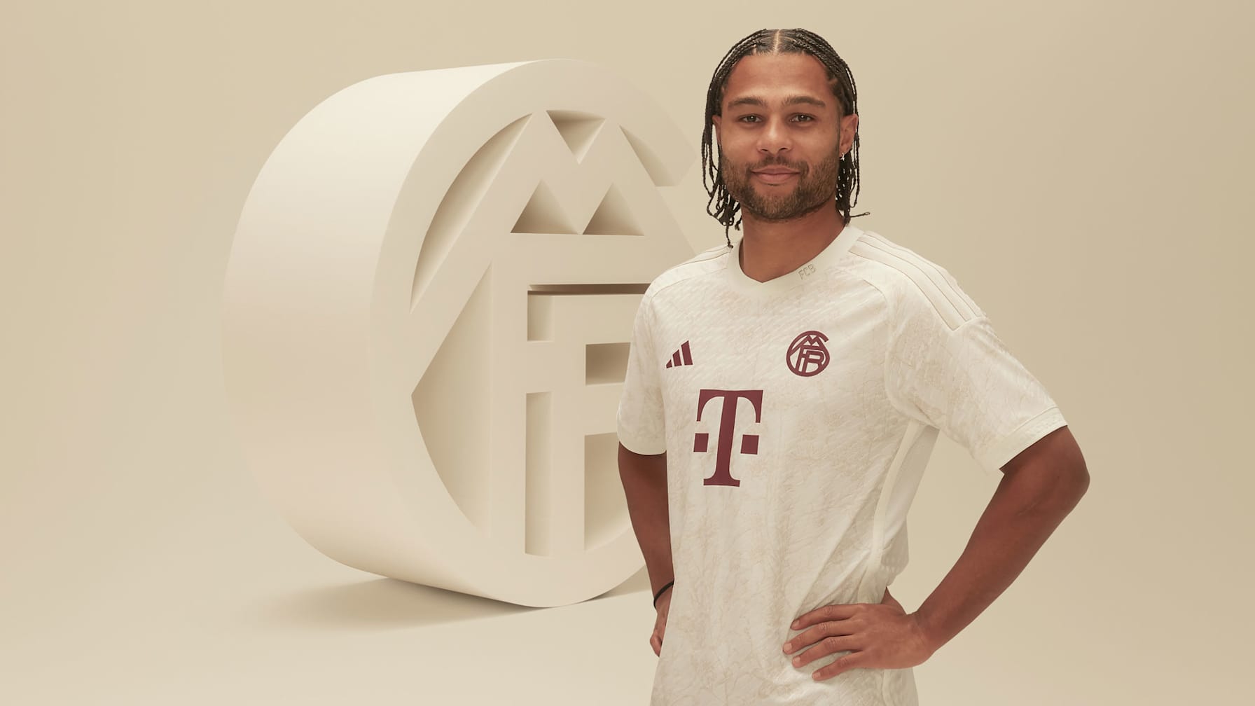 FC Bayern UCL shirt 2023-2024