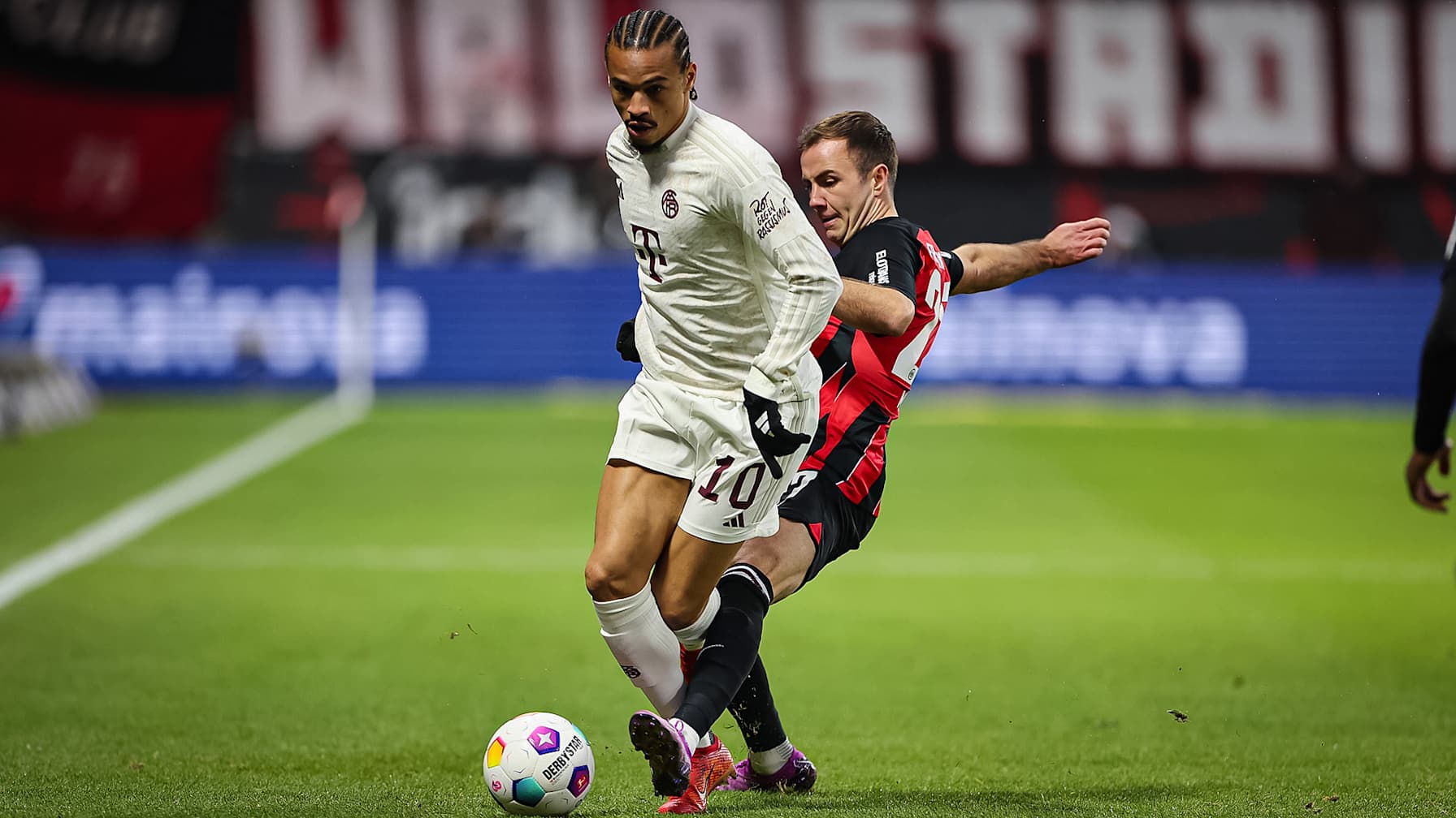 Spielszene aus der Bundesliga-Partie Eintracht Frankfurt - FC Bayern