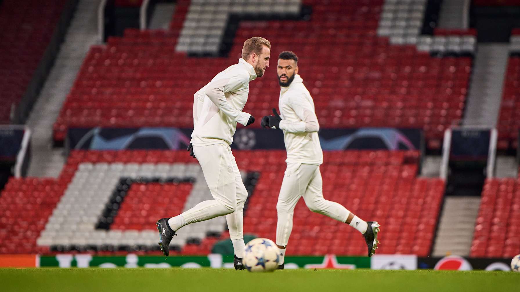Training des FC Bayern im Old Trafford vor dem Champions League-Spiel bei Manchester United