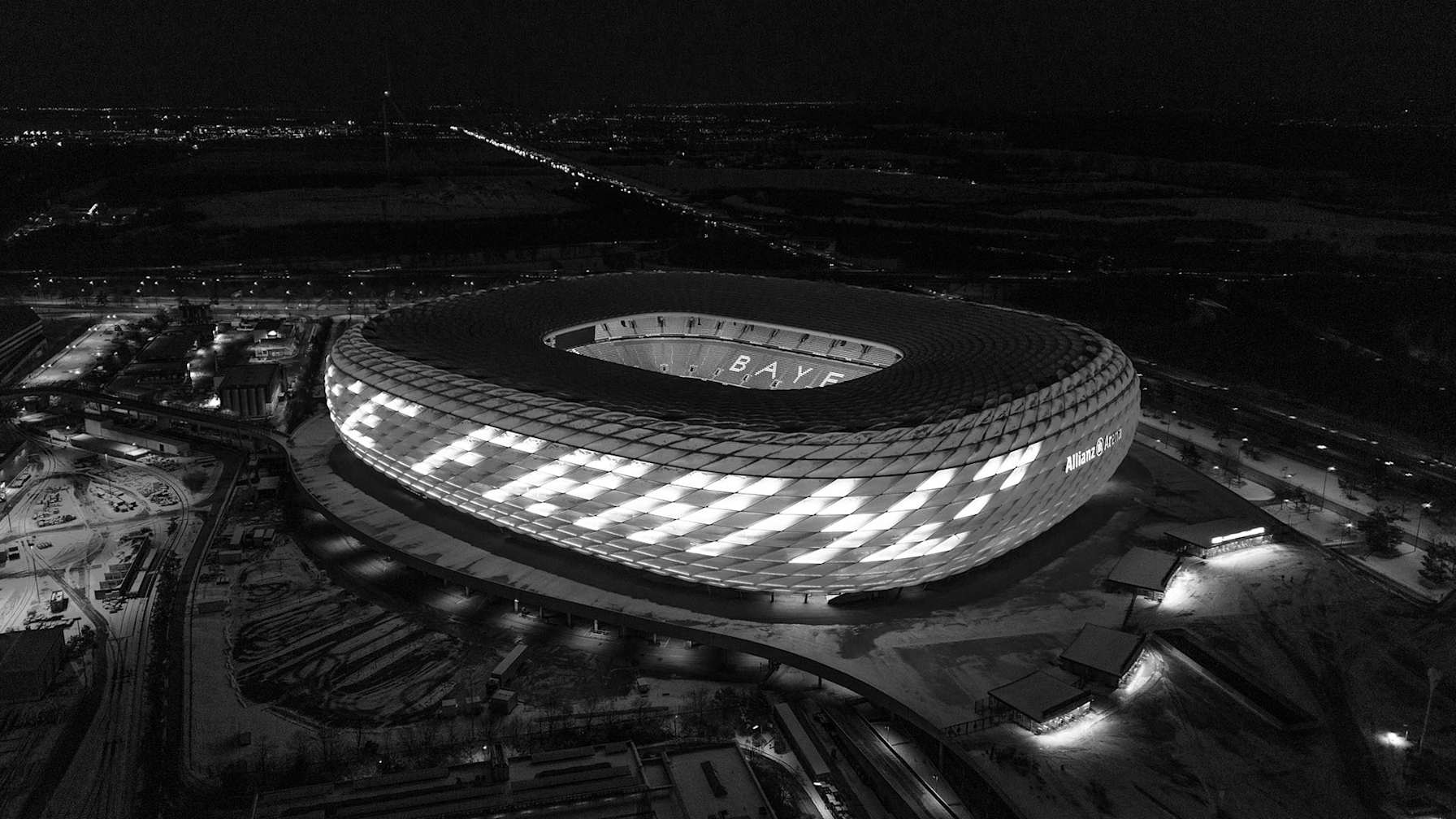 Allianz Arena leuchtet mit Danke Franz