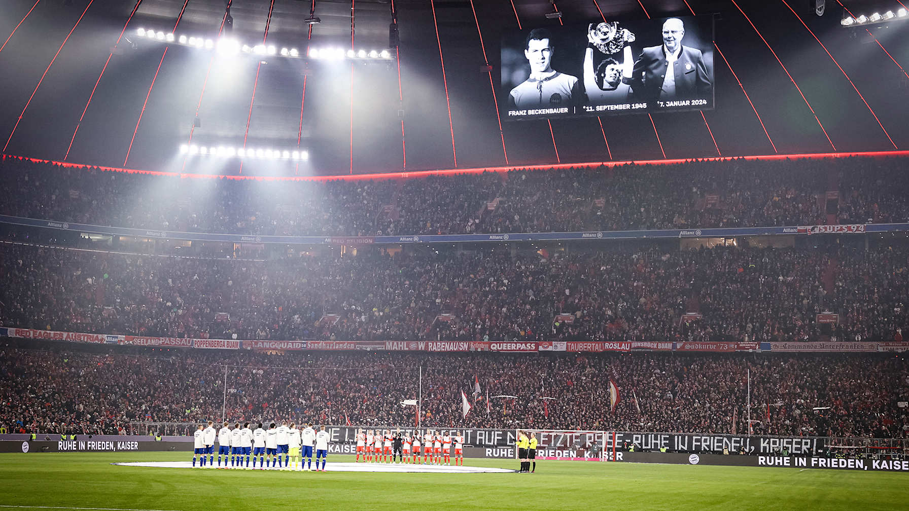 Gedenkminute für Franz Beckenbauer