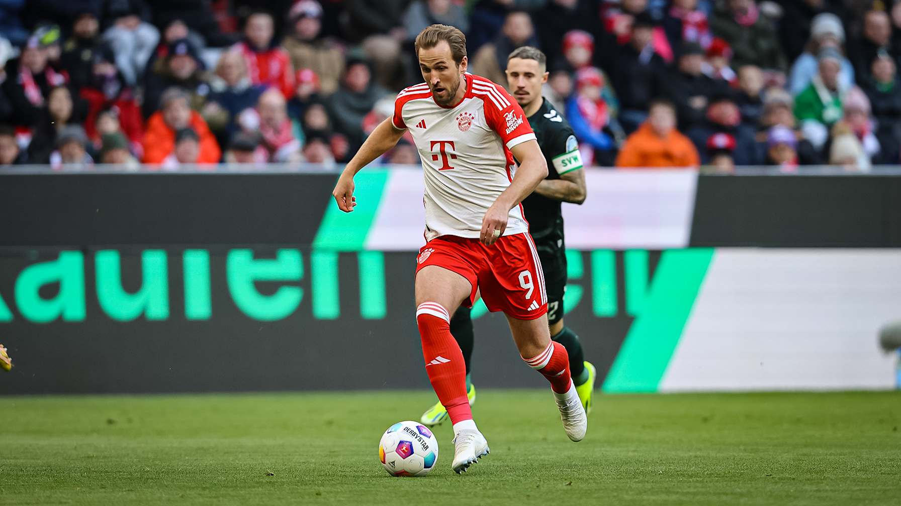 Spielszene aus dem Bundesliga-Duell FC Bayern vs. Werder Bremen