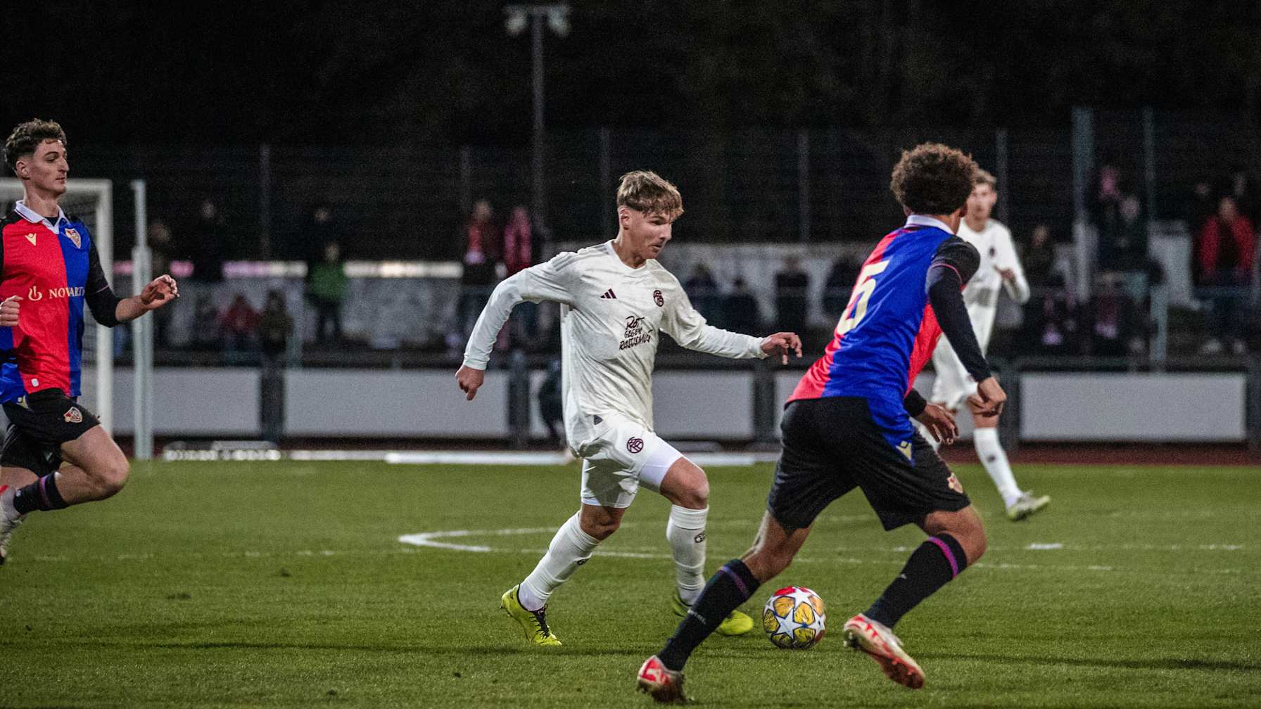 FC Bayern U19, FC Basel U19, Youth Leeague