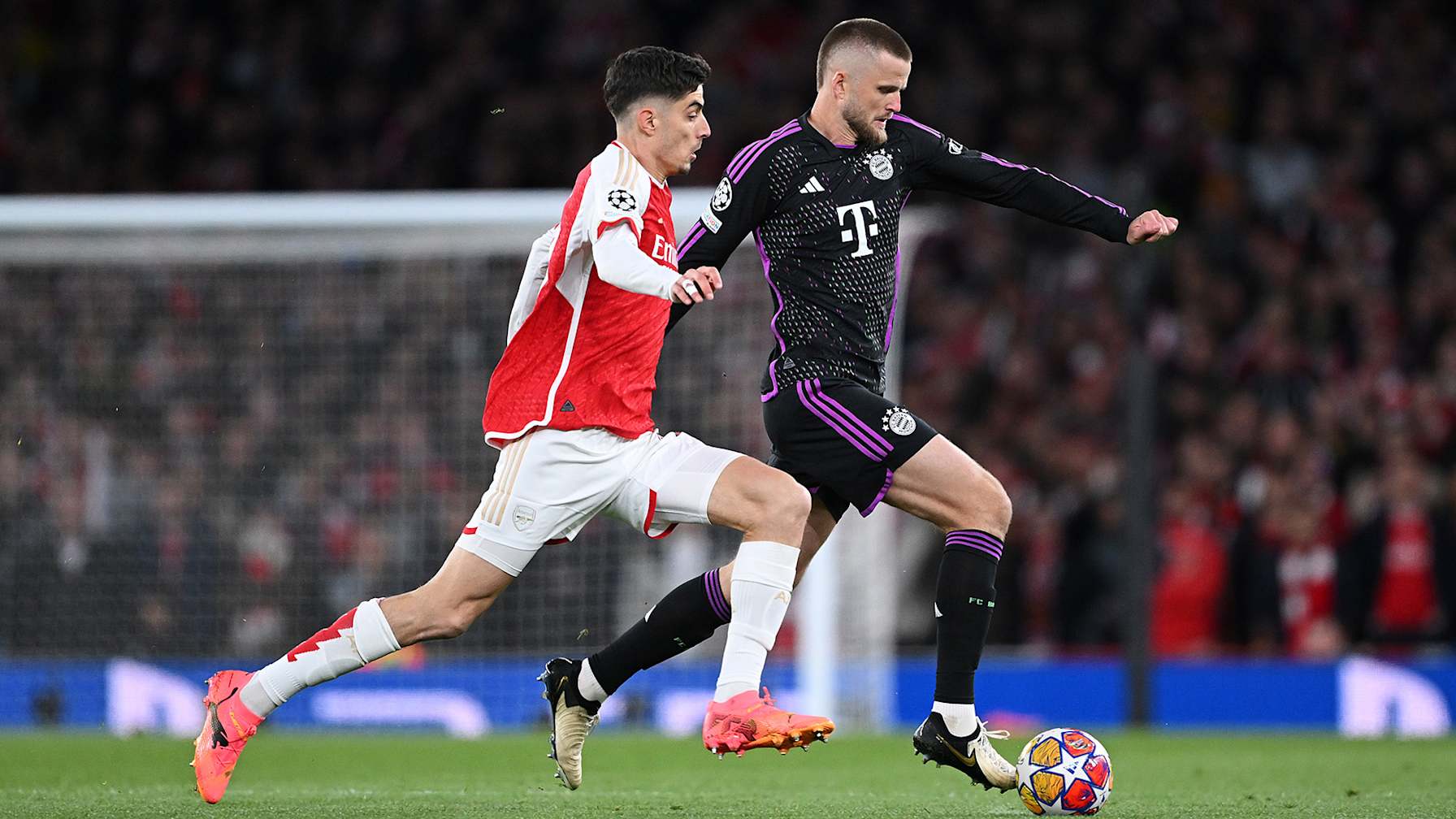 Spielszene des Champions League-Duells FC Arsenal vs. FC Bayern