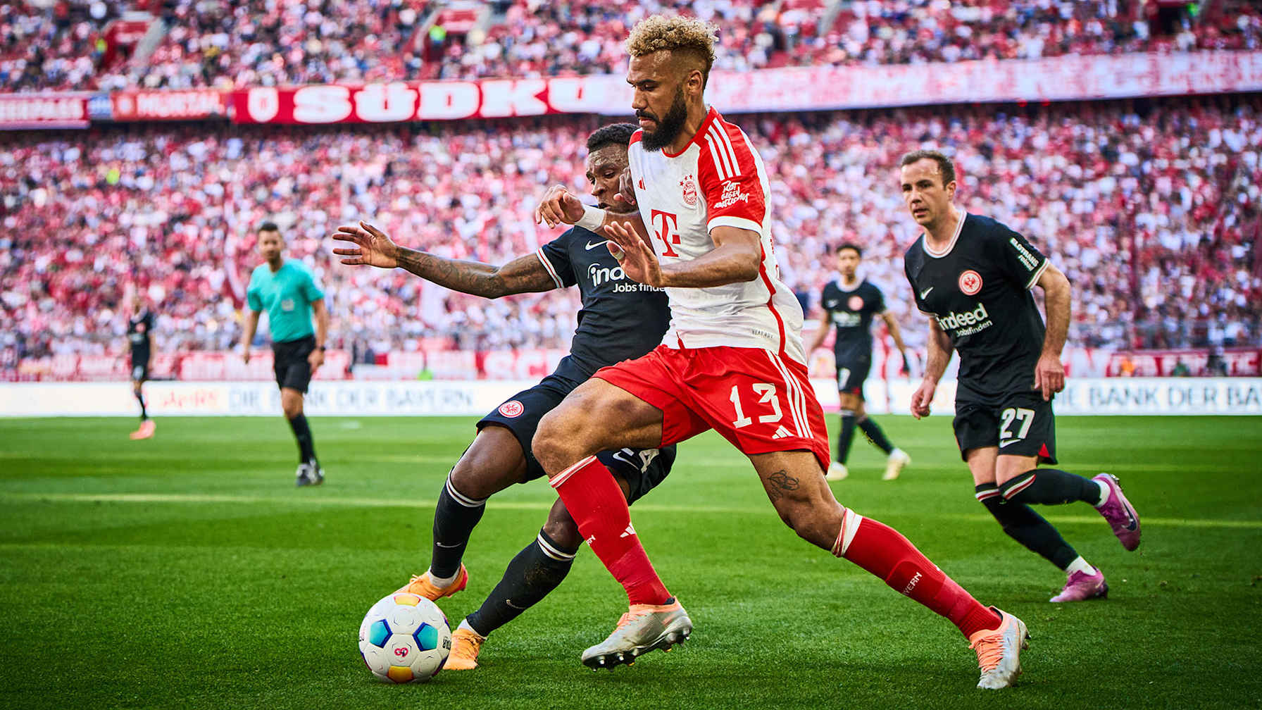 Spielszene aus dem Bundesliga-Spiel FC Bayern gegen Eintracht Frankfurt