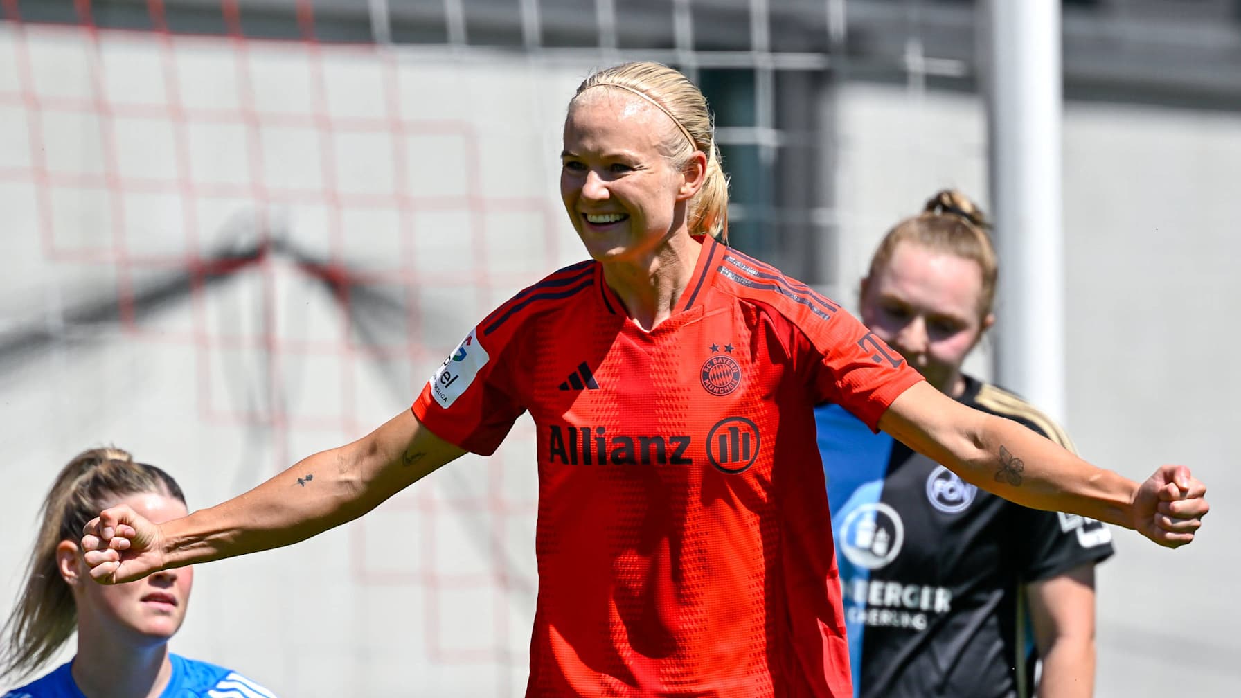 Pernille Harder nach dem Spiel gegen den 1. FC Nürnberg