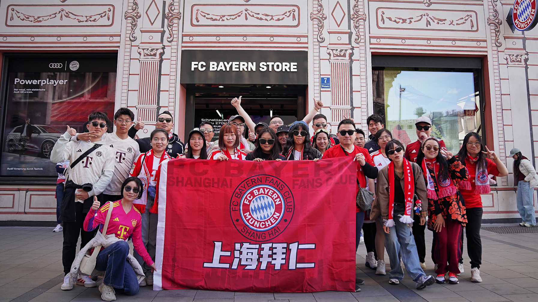Fanclub „Shanghai“ zu Besuch beim FC Bayern