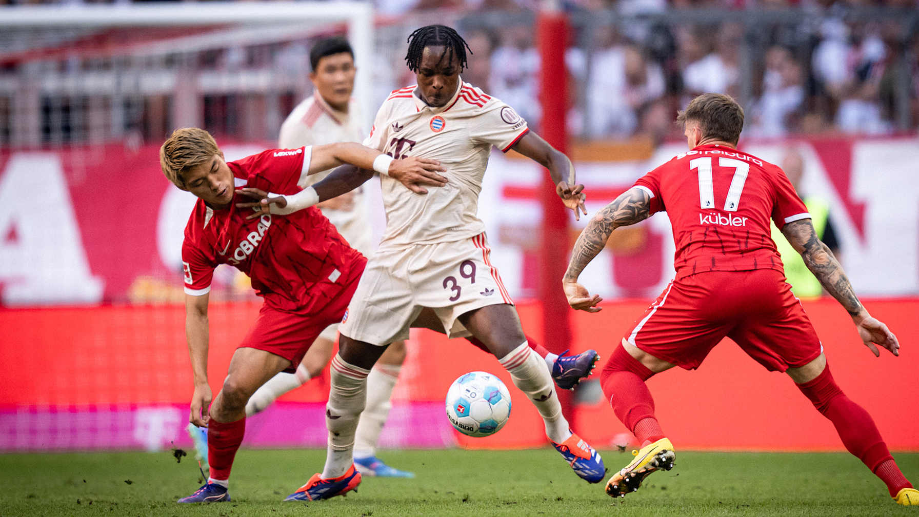 Bayern vs. Freiburg highlights
