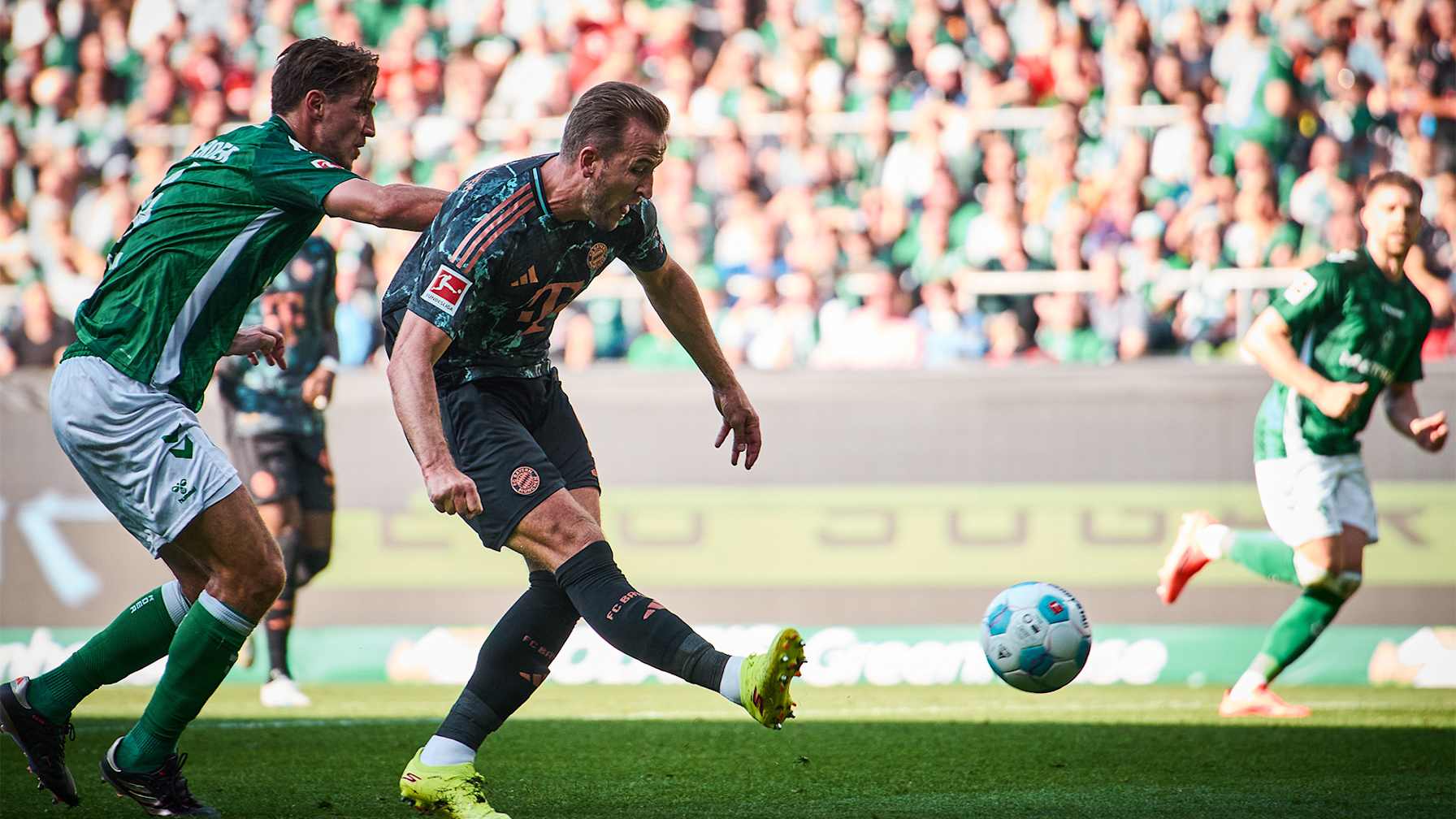 Spielszene aus der Bundesliga-Partie Werder Bremen - FC Bayern
