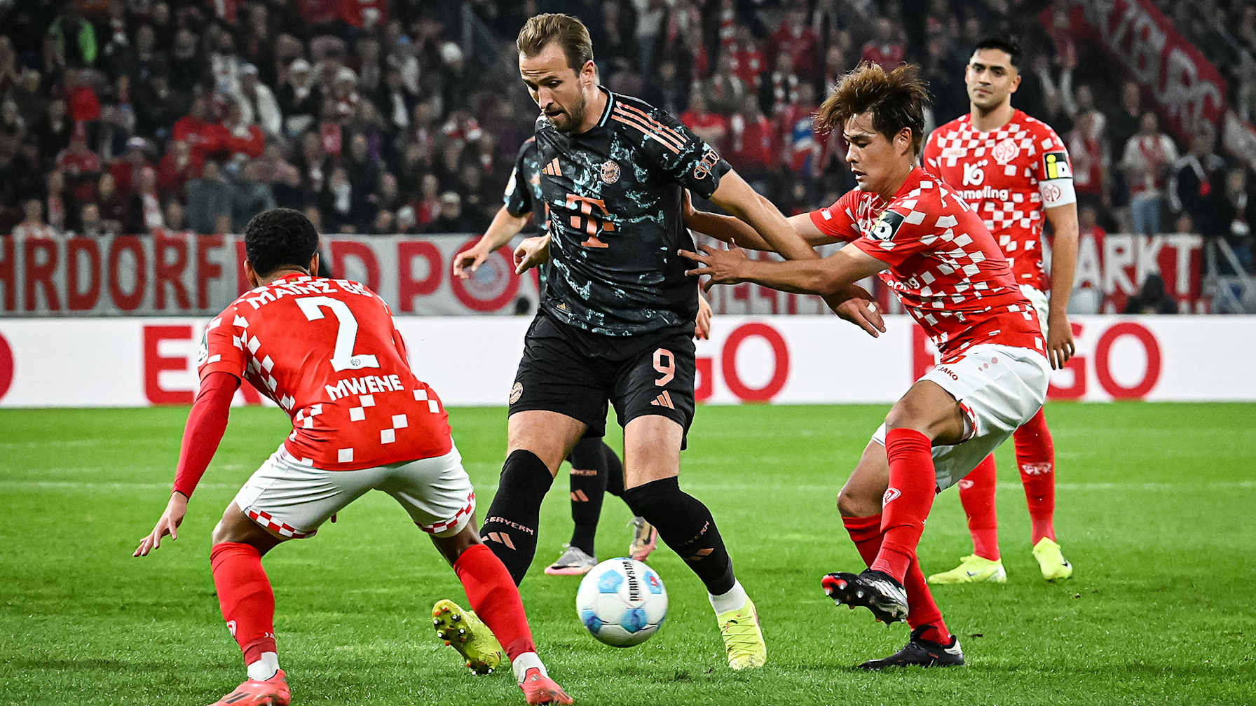 Spielszene aus dem DFB-Pokalspiel 1. FSV Mainz 05 - FC Bayern