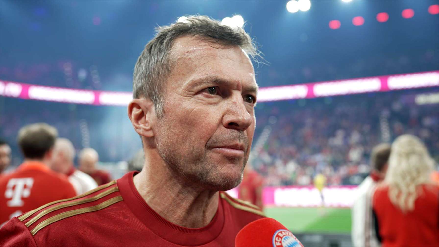 Alt-Tag: Lothar Matthäus gibt ein Interview im Rahmen des Beckenbauer Cups