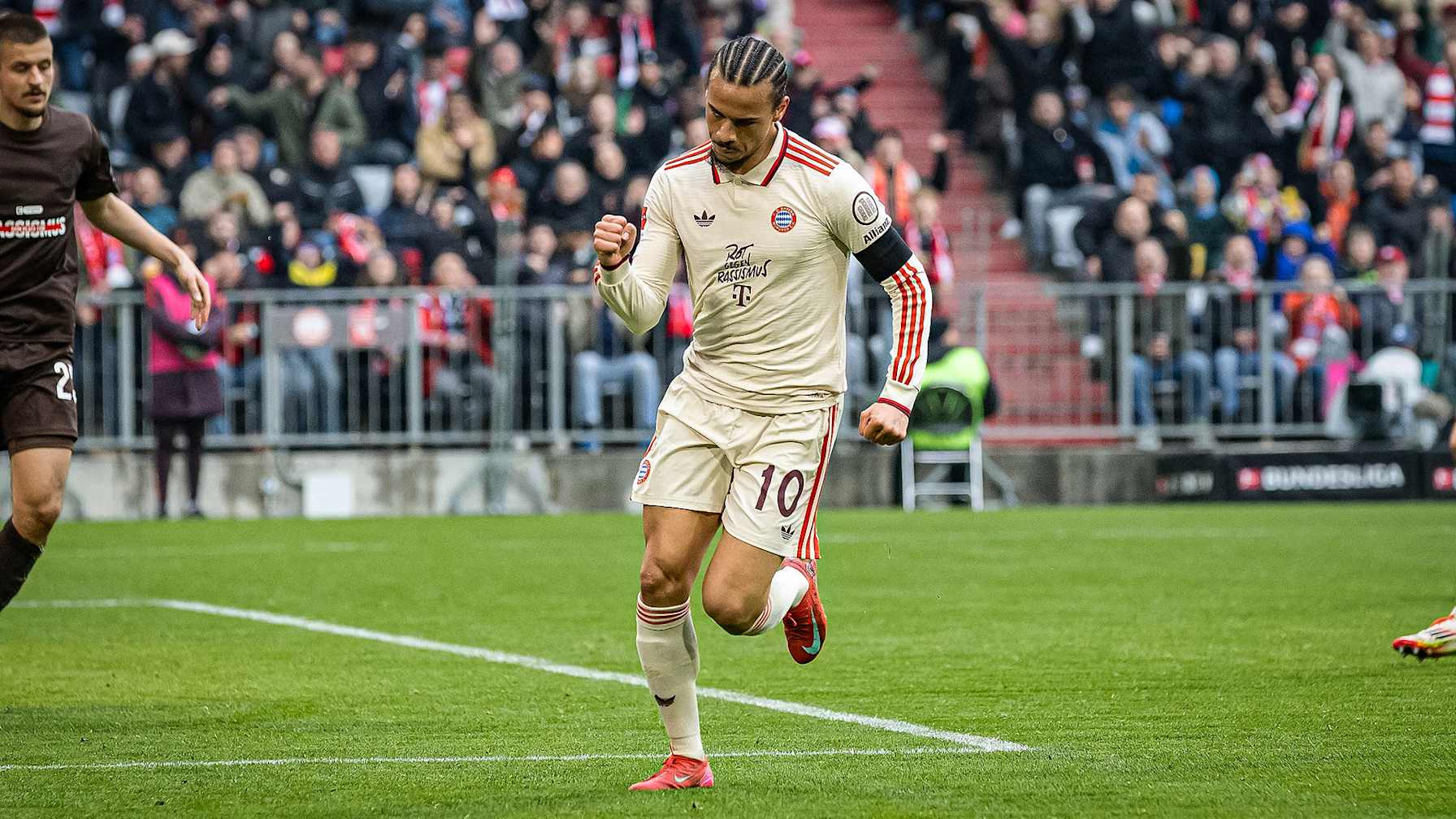 Leroy Sané ist FC Bayern-Spieler des Monats März 2025