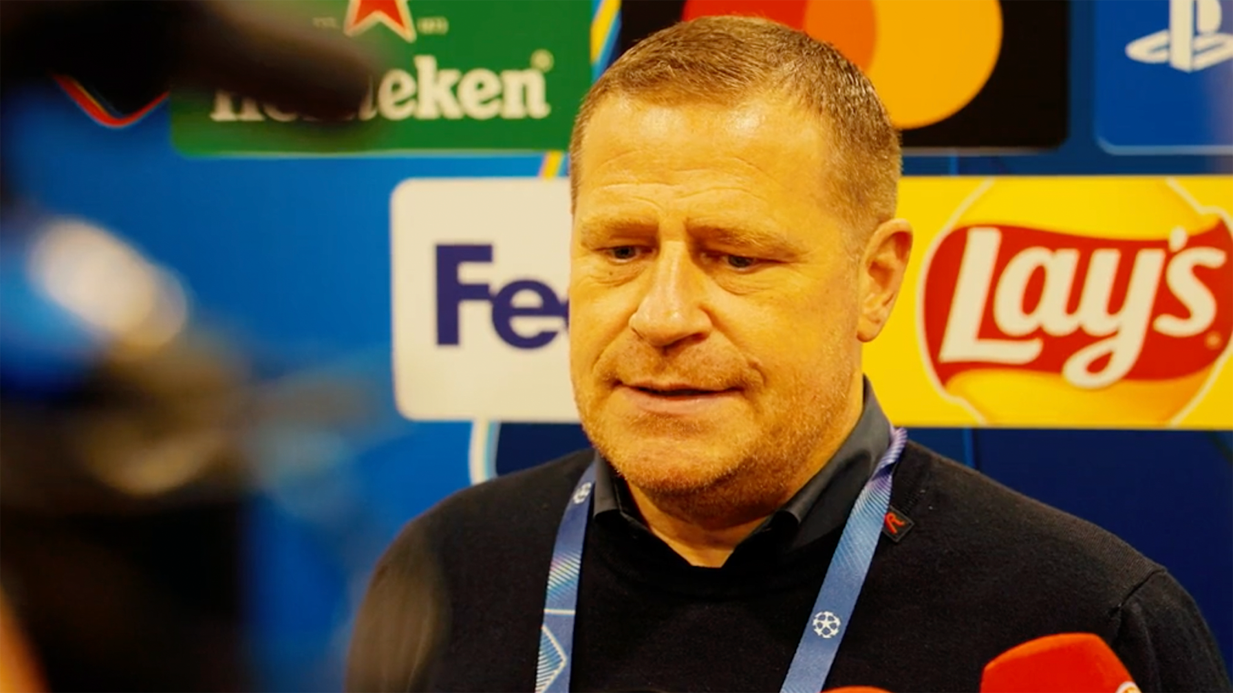 Max Eberl im Interview nach dem Champions League-Spiel des FC Bayern bei Inter Mailand