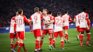 Thomas Müller jubelt mit seinen Kollegen beim Bundesliga-Spiel des FC Bayern in der Allianz Arena