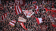 Fans des FC Bayern in der Südkurve der Allianz Arena