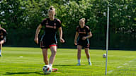 Carolin Simon Georgia Stanway Training FC Bayern Women
