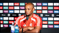 Vincent Kompany auf der Pressekonferenz in Cincinnati