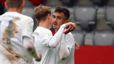191208_u19fca_fcb