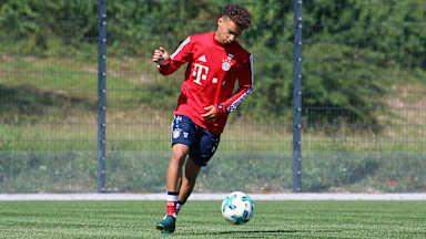 eintrachtu17_fcb_220917