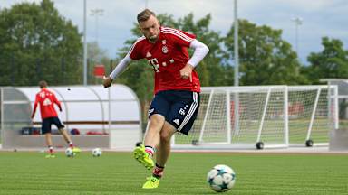 u19haching_fcb_150917