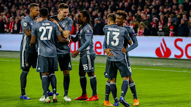 21_ajax-fcb_181212_don
