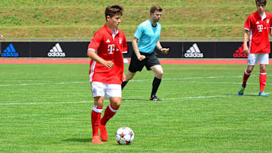 u17scf_fcb_140816