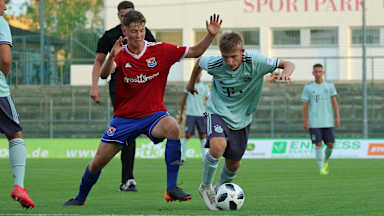 u17haching_fcb_150818