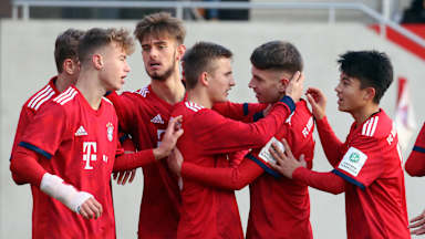 u17haching_fcb_011218